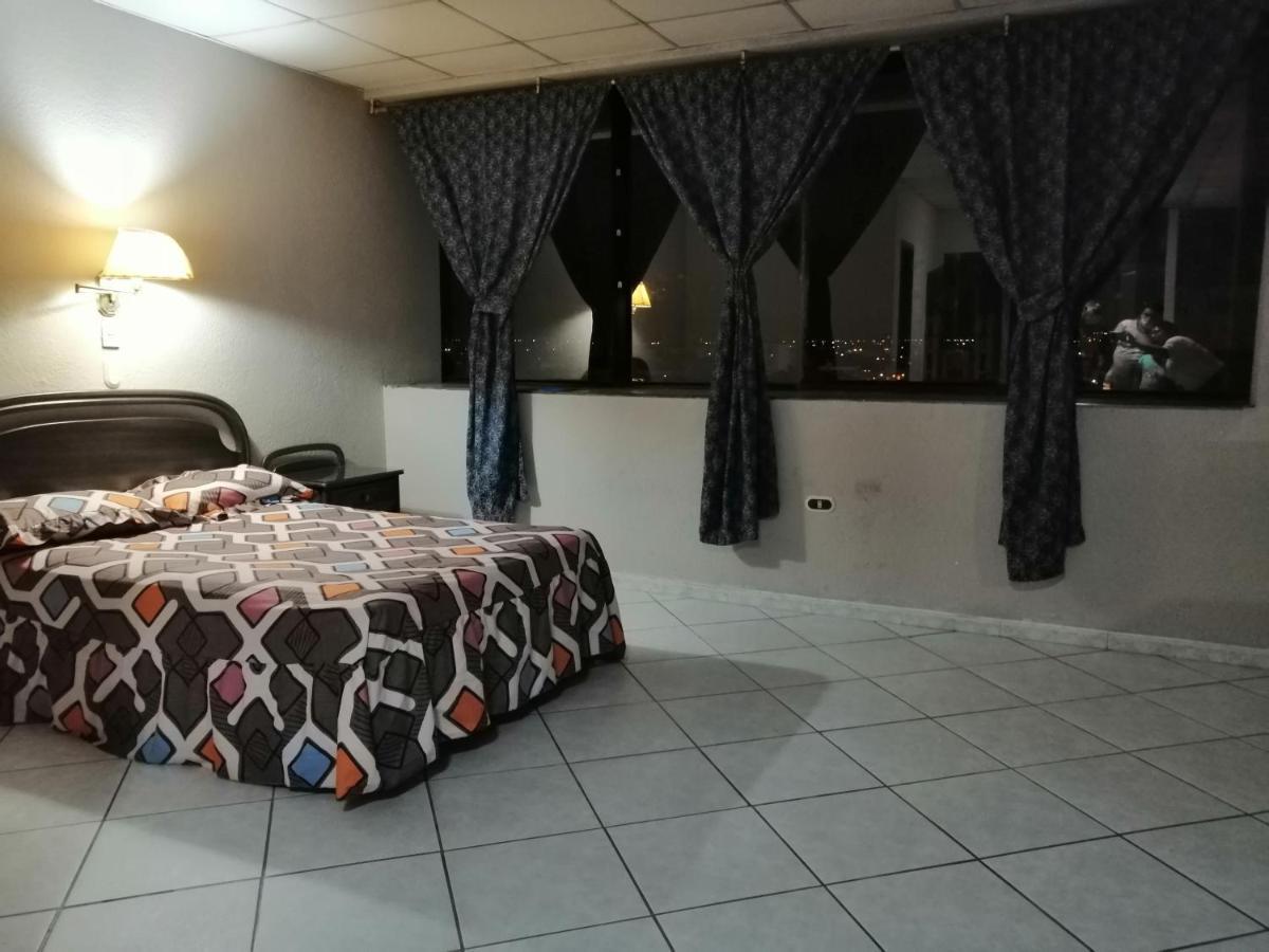 Hotel Sol De Oro Γκουαγιακίλ Εξωτερικό φωτογραφία